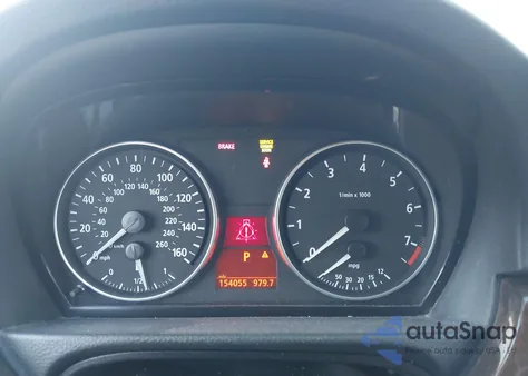 2006 BMW 325I z USA, uszkodzony, nr VIN WBAVB17546NK40667